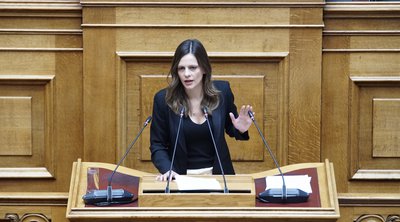 Αχτσιόγλου: «Προέχει μια αντιπαραθετική στρατηγική σε όλα τα μέτωπα»