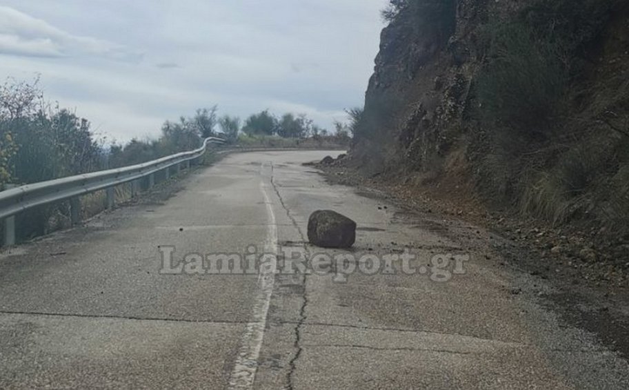 Φθιώτιδα: «Έβρεξε» πέτρες στα ορεινά