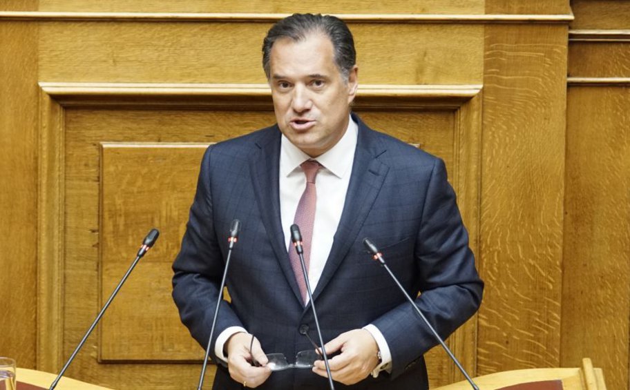 Γεωργιάδης: Πόσα κερδίζει μια επιχείρηση από τις εξαγγελίες για τις τράπεζες – 130.000 συνταξιούχους αφορά η μηδενική συμμετοχή στα φάρμακα 