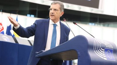 Γ. Αυτιάς σε Κομισιόν: Στηρίξτε άμεσα την απόκτηση στέγης σε νέα ζευγάρια και νέους