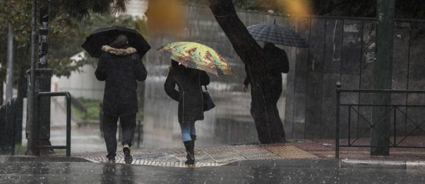 Αλλάζει το σκηνικό του καιρού από αύριο - Η πρόγνωση των μετεωρολόγων για τα Χριστούγεννα