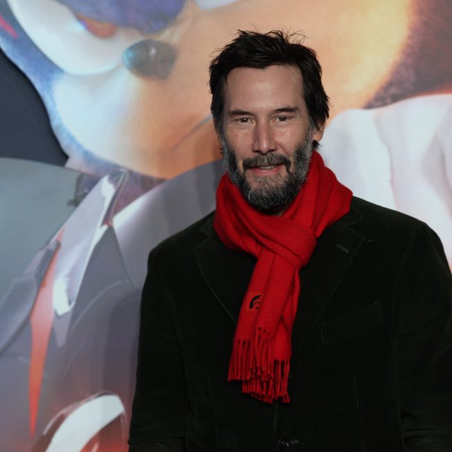 Keanu Reeves: Σπάνια κοινή εμφάνιση στο κόκκινο χαλί με την αγαπημένη του