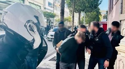 Κρήτη: «Δεν μοιάζω με τον Τζόκερ;» ρωτούσε τους αστυνομικούς ο Γάλλος που σκότωσε την 36χρονη Ράνια