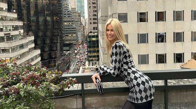 Claudia Schiffer: Σε σπάνια έξοδο μαζί με τις κόρες της

