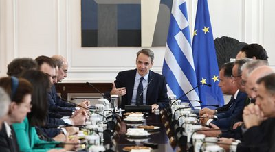 Μητσοτάκης: Δεν εφησυχάζουμε ούτε μέσα στις γιορτές - Η ευθύνη δεν πάει διακοπές