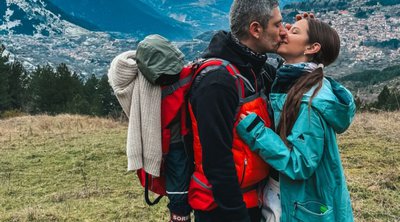 Εριέττα Κούρκουλου: Όλη η οικογένεια στον καναπέ του σπιτιού – Η ευτυχία σε μία φωτογραφία