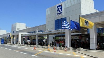 Νέο ρεκόρ επιβατικής κίνησης στις αερομεταφορές για το 11μηνο του 2024