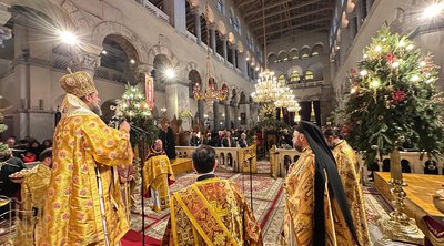 Θεσσαλονίκη: Με λαμπρότητα και κατάνυξη εορτάστηκαν τα Χριστούγεννα - Νοσοκομεία της πόλης επισκέφθηκε ο Μητροπολίτης Φιλόθεος