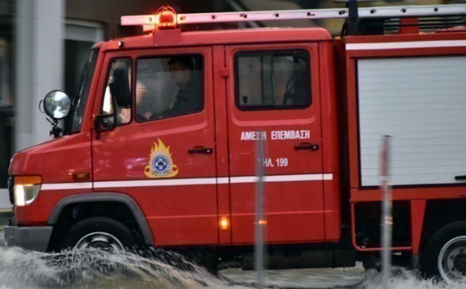 Πυροσβεστική: 111 κλήσεις δέχθηκε στην Αττική για την κακοκαιρία - Αποκαταστάθηκε η κυκλοφορία στην λεωφόρο Πάρνηθας