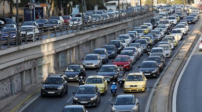 Κίνηση: Ουρές χιλιομέτρων στην Κηφισίας - Πού αλλού εντοπίζονται προβλήματα