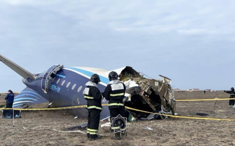 Η Azerbaijan Airlines διακόπτει τις πτήσεις προς επτά ρωσικές πόλεις μετά τη συντριβή του Embraer