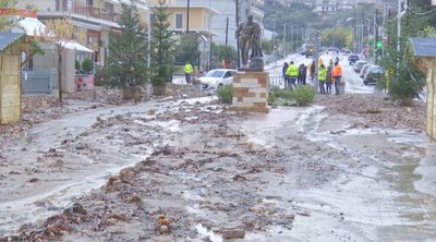 Εύβοια: Υπερχείλισε ο ποταμός Κηρέας, πλημμύρισαν σπίτια, έκλεισαν δρόμοι - BINTEO
