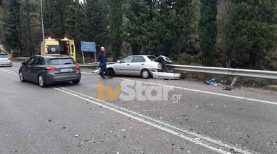 Τροχαίο στον δρόμο Λιβαδειάς-Αράχωβας: Ένας νεκρός μετά από μετωπική ΙΧ με φορτηγό