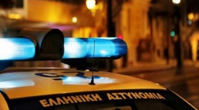 Βόλος: Ληστεία με την απειλή γυάλινων μπουκαλιών – Δύο επεισοδιακές συλλήψεις