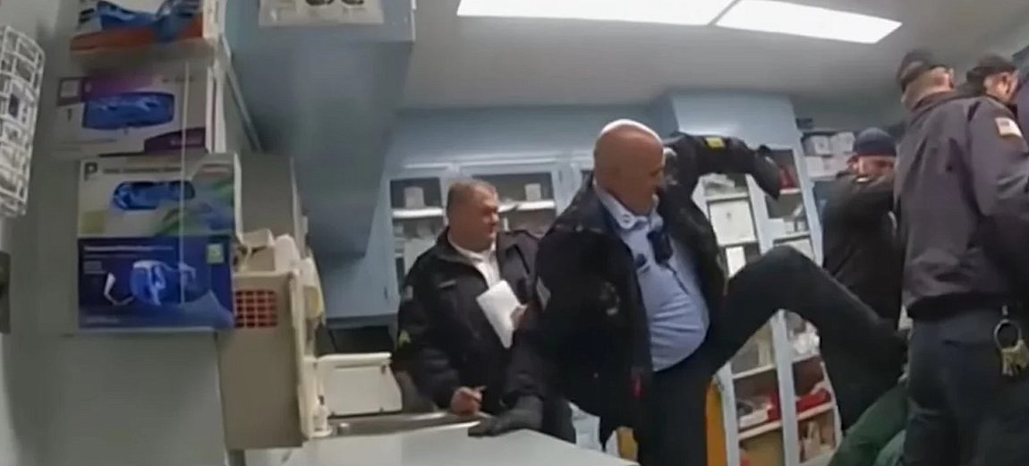 Νέα Υόρκη: Αφροαμερικανός κρατούμενος ξυλοκοπήθηκε μέχρι θανάτου σε φυλακή – Βίντεο-σοκ