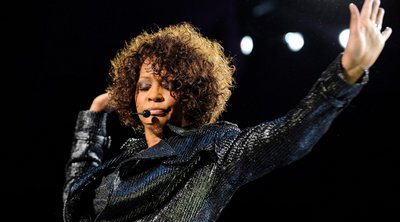 Whitney Houston: Αποκάλυψη από τον πρώην σωματοφύλακά της 