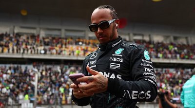 F1: Υπάρχει ενδεχόμενο επιστροφής του Hamilton στην Mercedes;