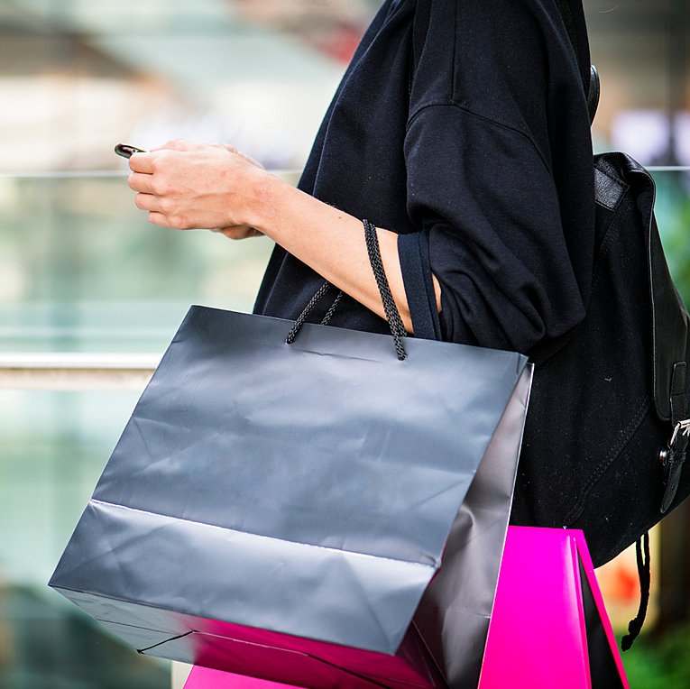 Χειμερινές εκπτώσεις 2025: Πότε αρχίζουν και πόσο θα διαρκέσουν