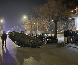 Τροχαίο στη Λάρισα: Από τη σύγκρουση δύο IX ανετράπη το ένα  