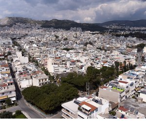 Νέος οδηγός της ΑΑΔΕ για τα Airbnb - Οι φόροι και οι «κόφτες»
