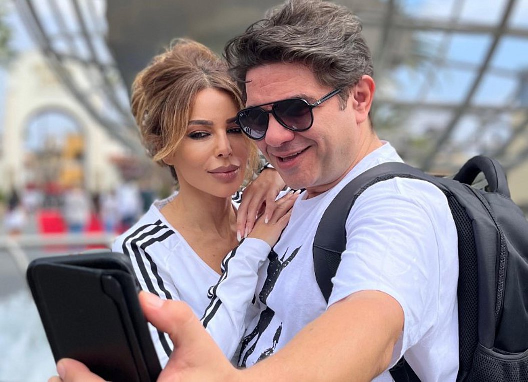 Κέλλυ Κελεκίδου: Aπαντά στις φήμες περί χωρισμού από τον Νίκο Κουρκούλη