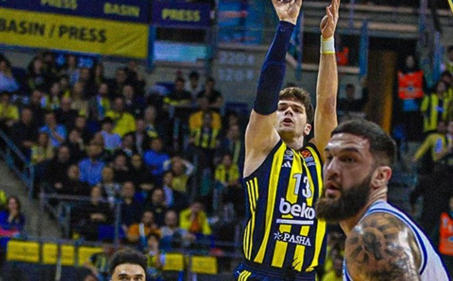 Euroleague: Η Φενέρ «εκτέλεσε» την Αναντολού Εφές απ’ το τρίποντο κι «έγραψε» την 11η νίκη της (84-76)