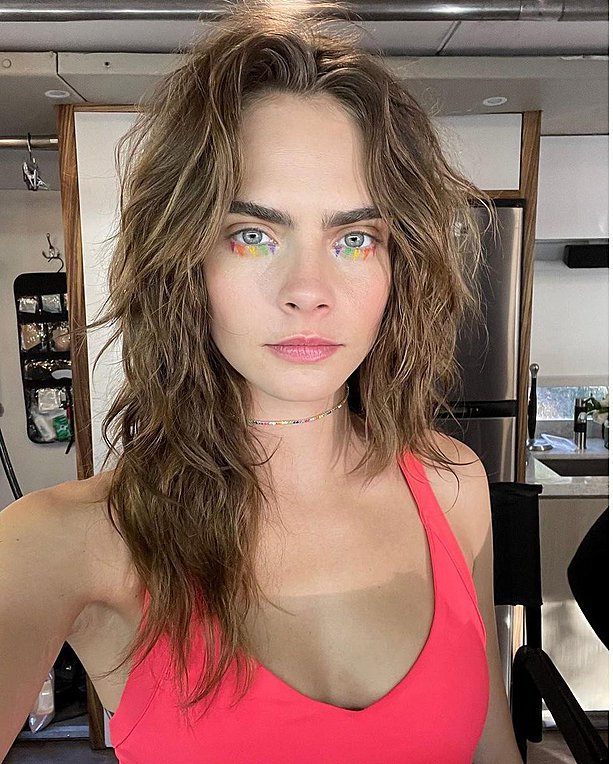 Cara Delevingne: Η φωτογραφία που προκάλεσε φρενίτιδα στους θαυμαστές της