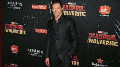 Hugh Jackman: Επιβεβαιώνει το ειδύλλιο με τη Sutton Foster – Ρομαντικό δείπνο μόνο για δύο