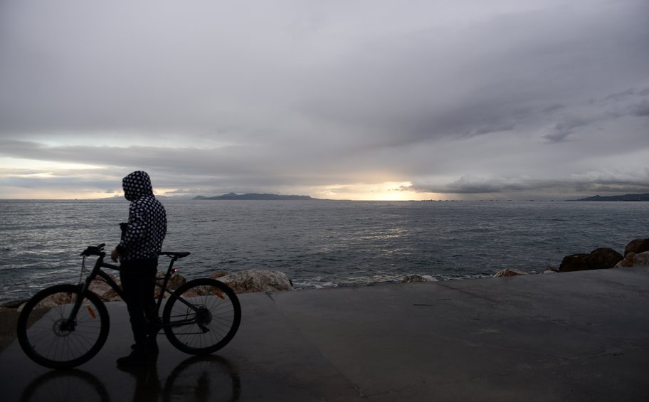 Καιρός: Μέχρι τους 19°C σήμερα - Πού θα εκδηλωθούν τοπικές βροχές και καταιγίδες