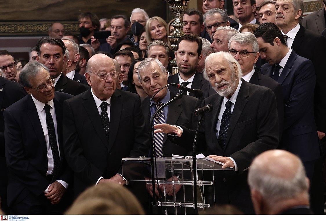 Κηδεία Κώστα Σημίτη: Οι επικήδειοι των Γιαννίτση, Βούλγαρη και Τσουκαλά
