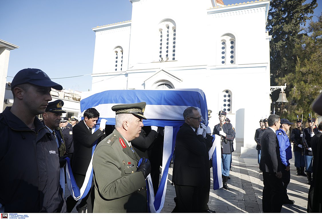 LIVE: Tο «τελευταίο αντίο» στον Κώστα Σημίτη