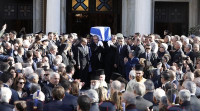 Κώστας Σημίτης: Σε κλίμα οδύνης το ύστατο χαίρε στον πρώην πρωθυπουργό 