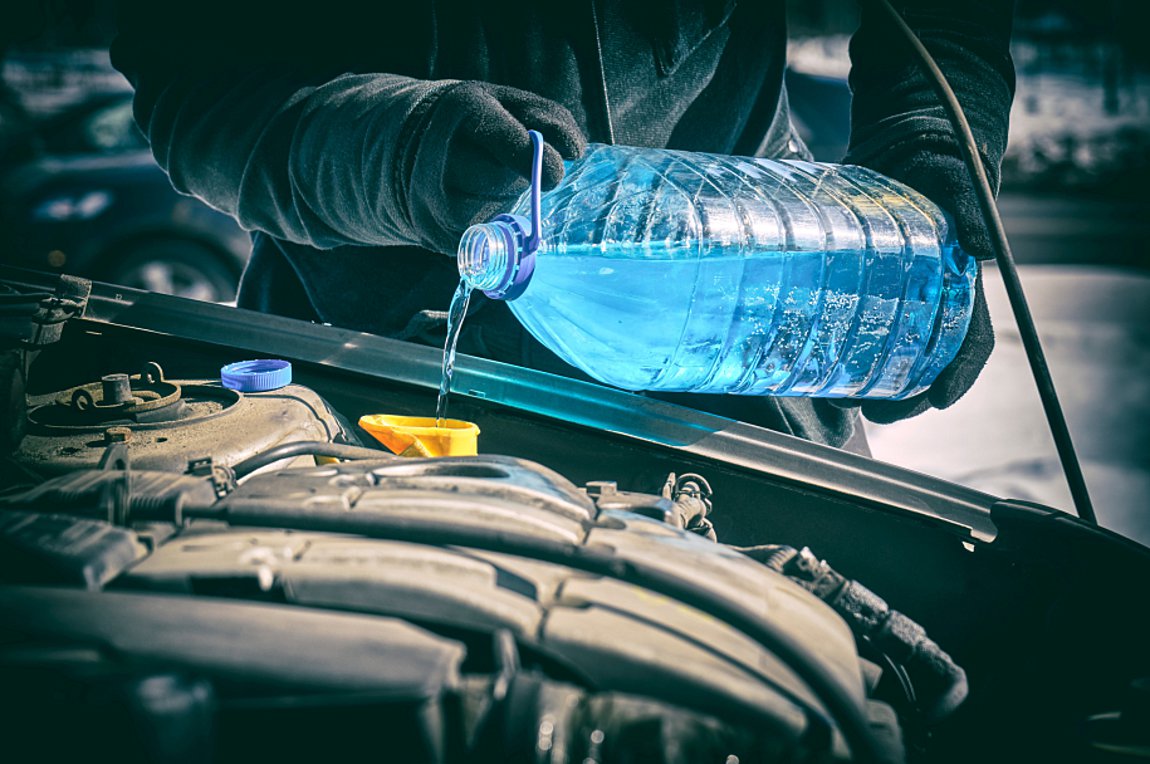 Το αυτοκίνητο βράζει τα νερά – Γιατί συμβαίνει και σε ποιος λόγους οφείλεται