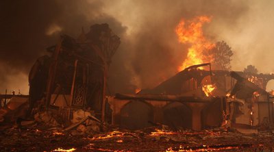 Πύρινος εφιάλτης στο Λος Αντζελες - Δορυφορικές φωτό δείχνουν την καταστροφή από τη φονική πυρκαγιά