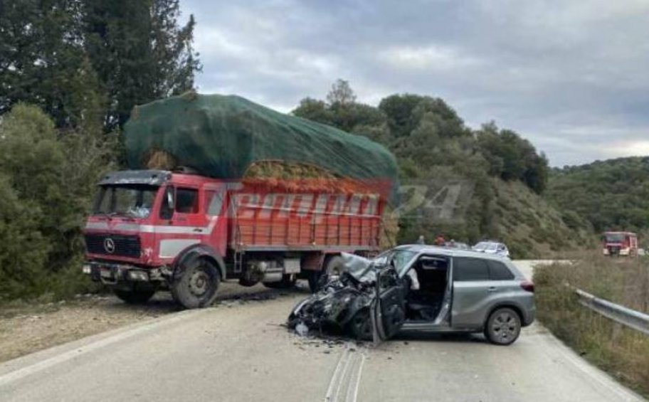 Αχαΐα: Σφοδρή σύγκρουση με φορτηγό στην Τριταία - Eπιχείρηση απεγκλωβισμού του οδηγού 