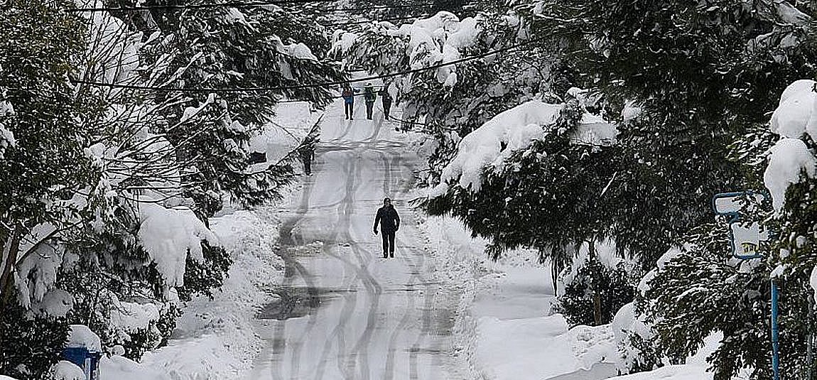 Καιρός: Τριήμερη «ψυχρή εισβολή» από σήμερα – Πού θα χιονίσει