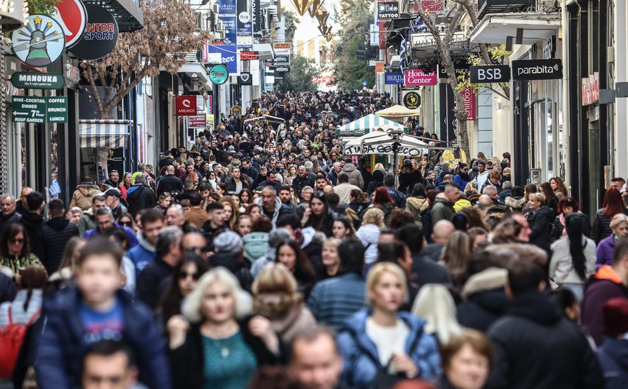 «Πρεμιέρα» σήμερα για τις χειμερινές εκπτώσεις - Τι να προσέχουν οι καταναλωτές
