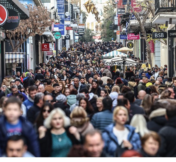 «Πρεμιέρα» σήμερα για τις χειμερινές εκπτώσεις - Τι να προσέχουν οι καταναλωτές
