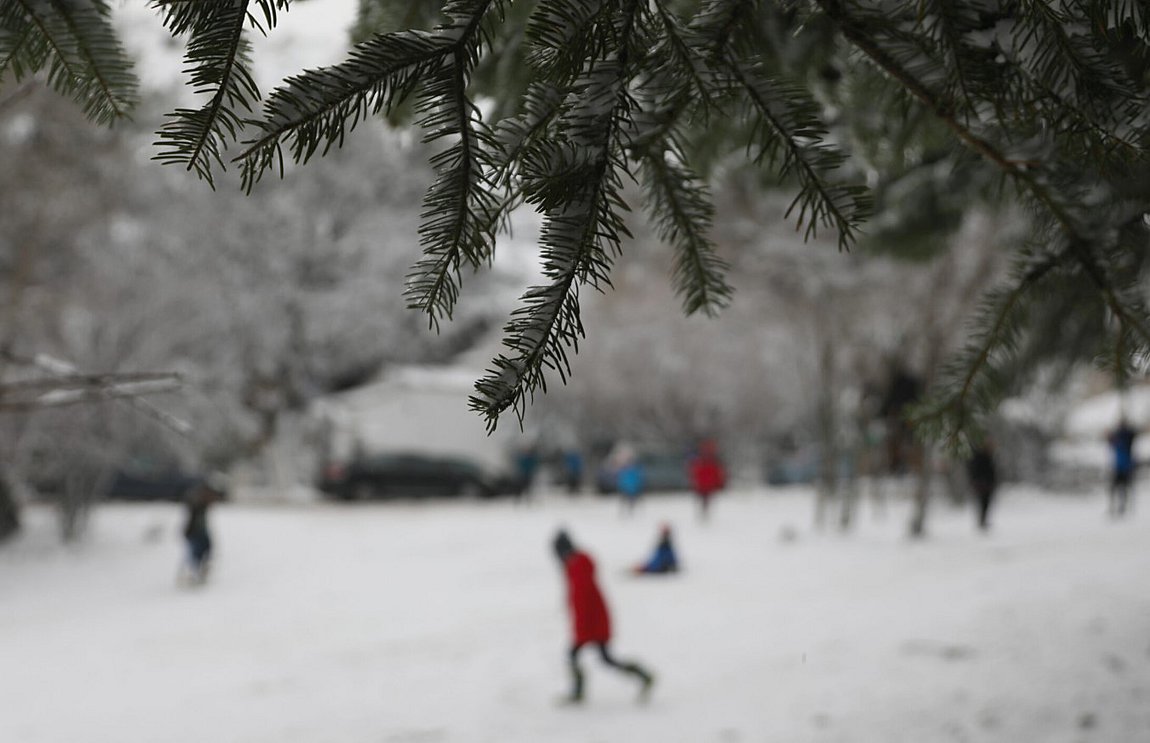 Επελαύνει η κακοκαιρία: Χιόνια στη βόρεια Ελλάδα, βροχοπτώσεις στα νότια – ΒΙΝΤΕΟ