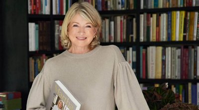 Η Martha Stewart φορά το πιο ζεστό loungewear σύνολο σε χαλαρή έξοδο