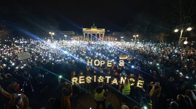 Γερμανία: Δεκάδες χιλιάδες άνθρωποι διαδήλωσαν σε όλη την χώρα κατά της ακροδεξιάς