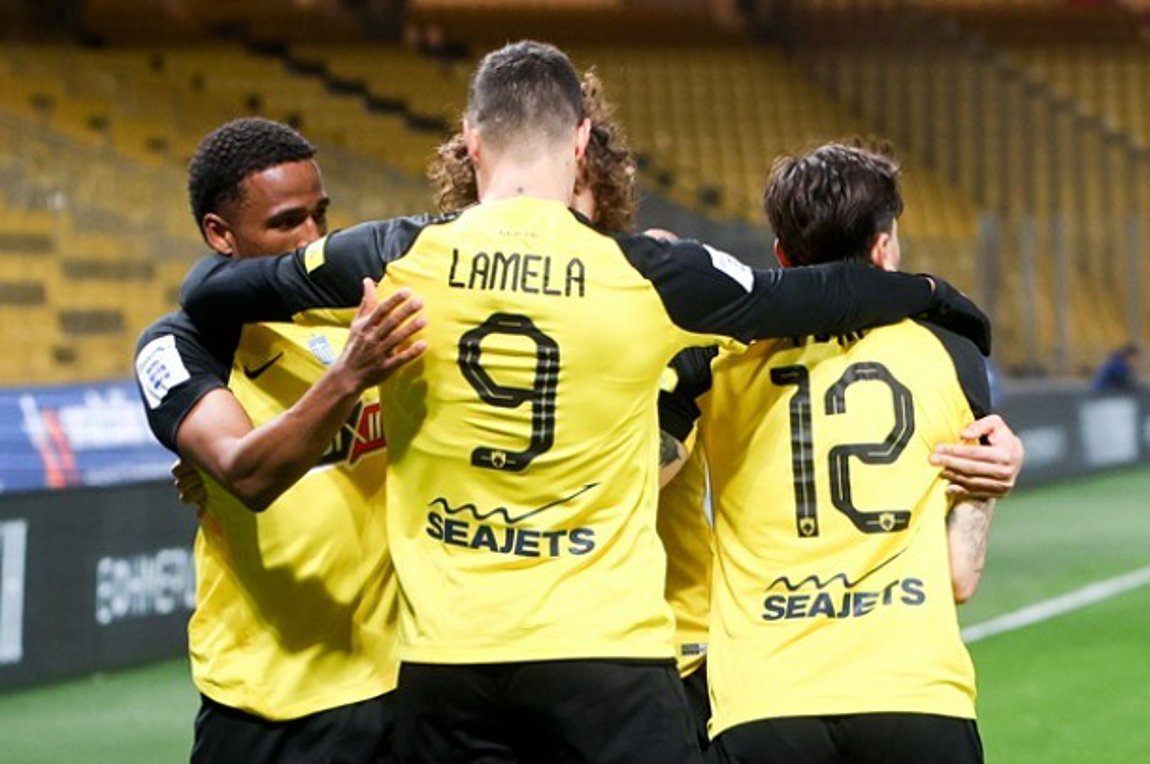 Στην κορυφή με buzzer beater του Μάνταλου