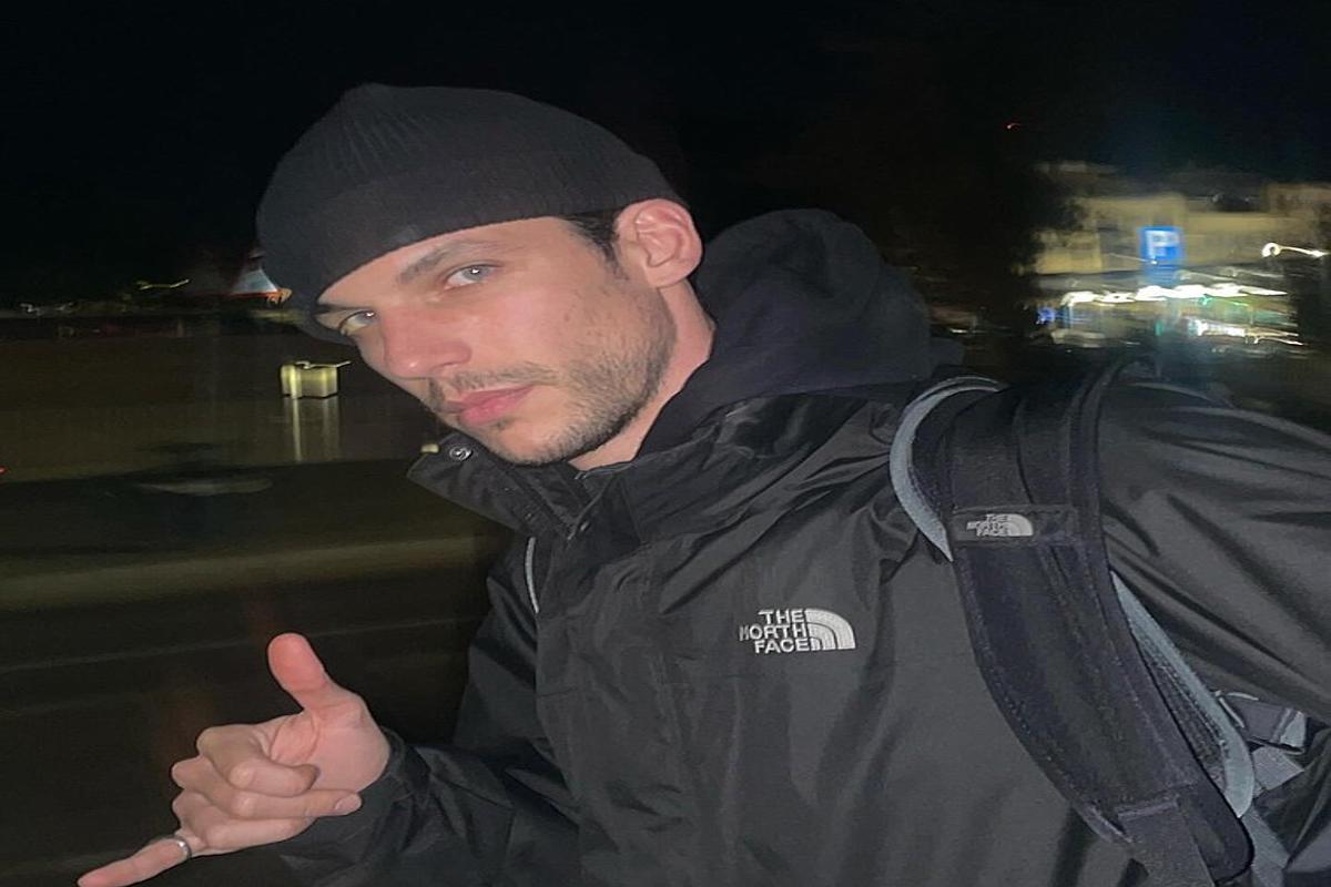 Βασίλης Μίχας: «Ο έρωτας δεν κοιτάει διαφορά ηλικίας»